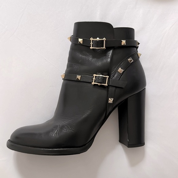 🤘🏼✨Valentino Rockstud Ankle Boots, Black, Size 39.5 - Picture 11 of 13